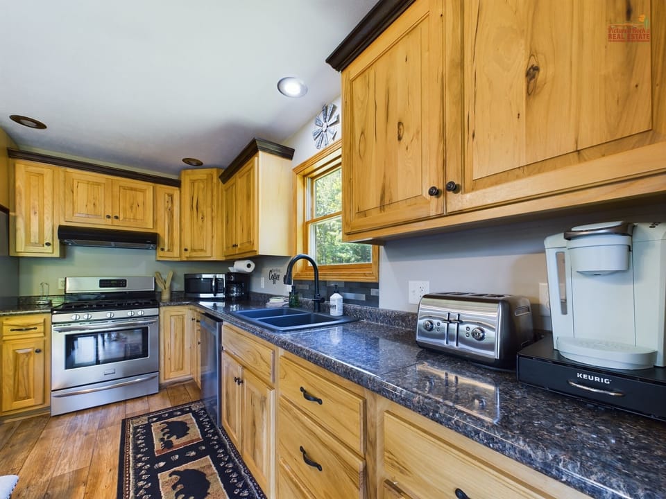 Full Kitchen