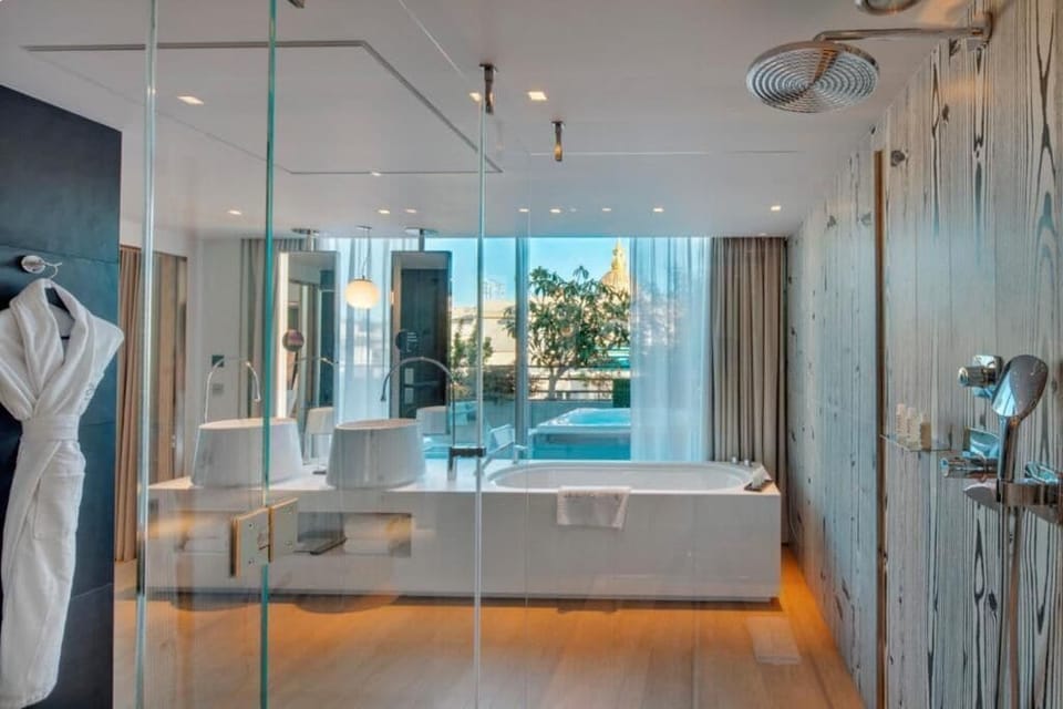 Shower, free toiletries, hair dryer, bathrobes