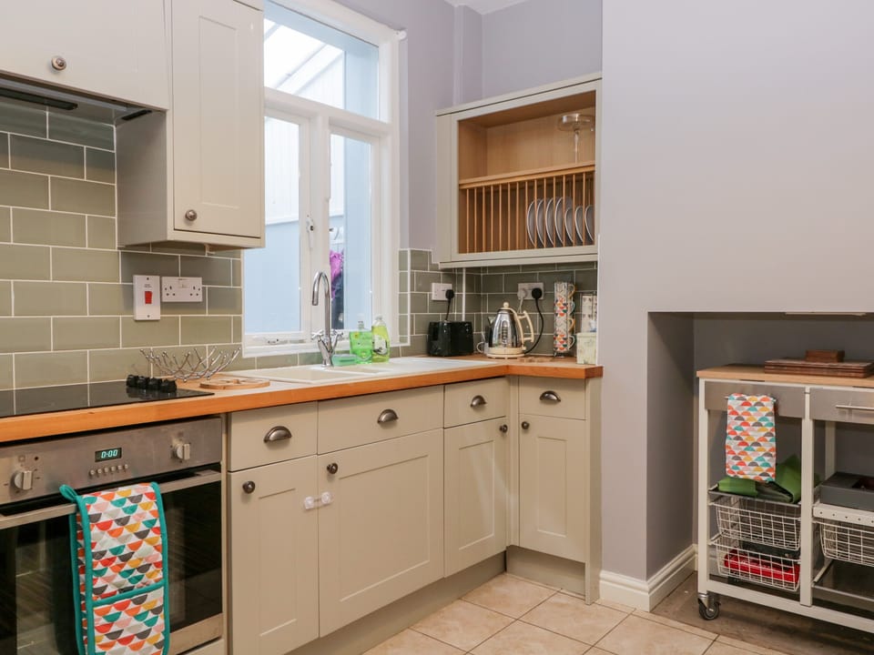 Fridge, dishwasher, electric kettle, toaster
