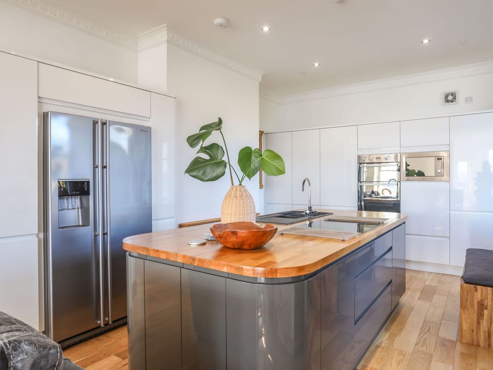 Fridge, dishwasher, electric kettle, toaster