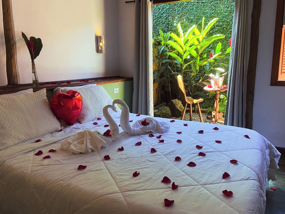 Deluxe Room | Free WiFi, bed sheets