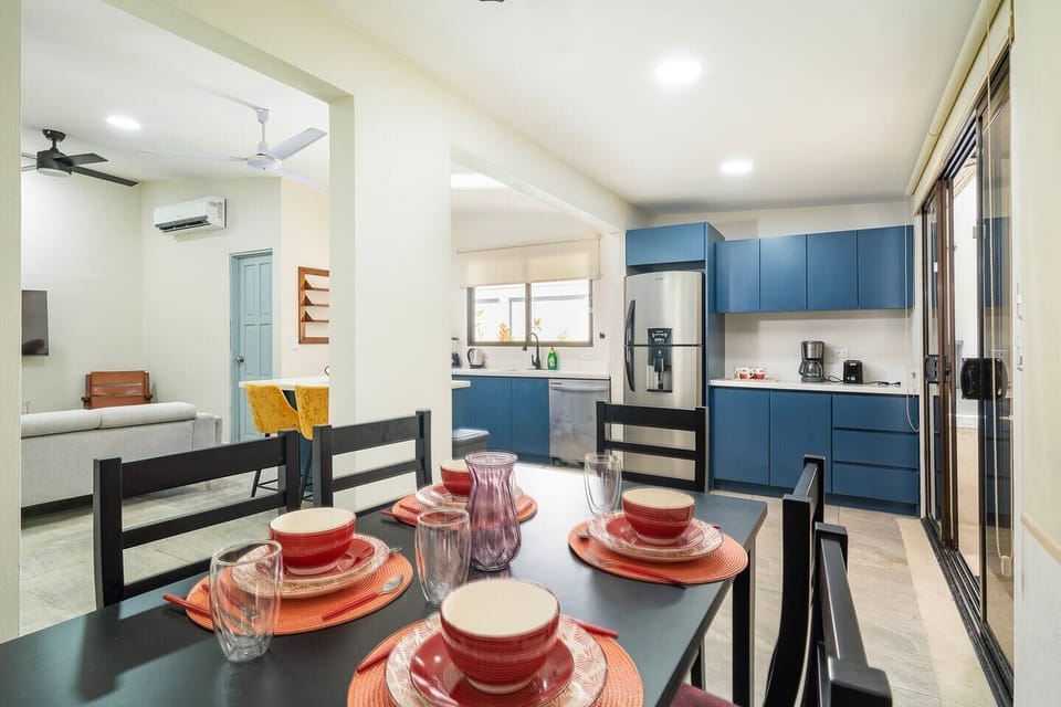 Entertain at home with everything you need to dine, celebrate and spend time with friends and family.