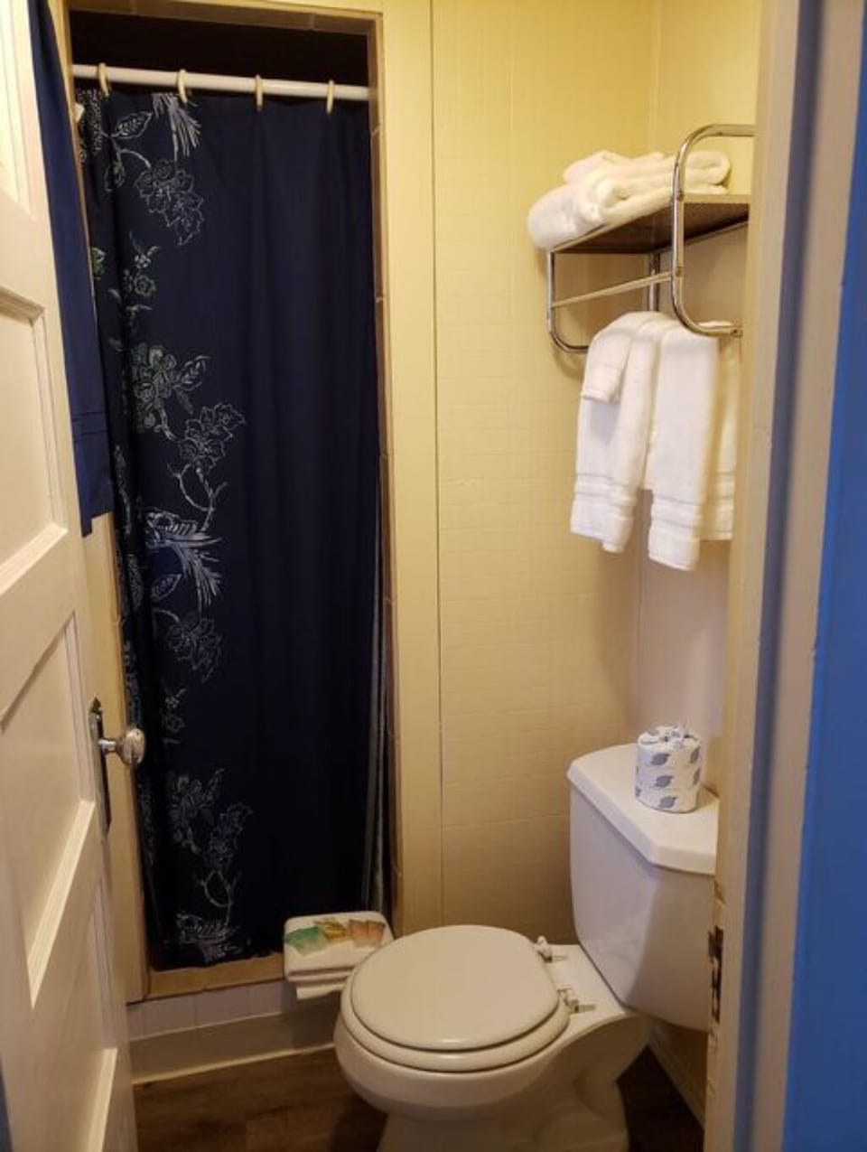 Full bathroom