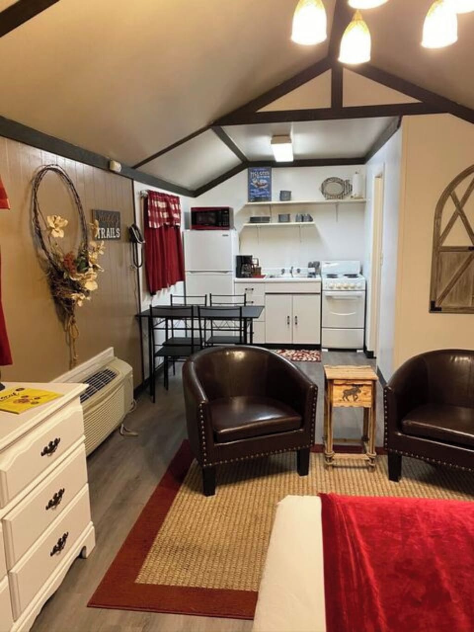 First bedroom with queen bed