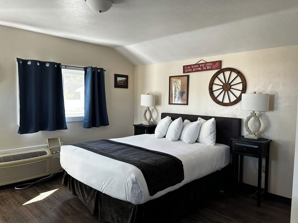 Bedroom with one queen bed