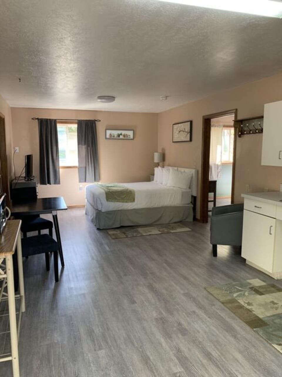 First bedroom with queen bed