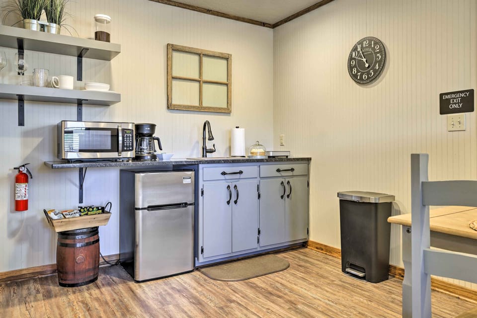 Kitchen | Refrigerator | Microwave | Coffee Maker | Hot Plate