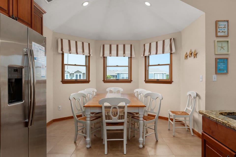 CP33: Purple Dandelion | TL Dining Area