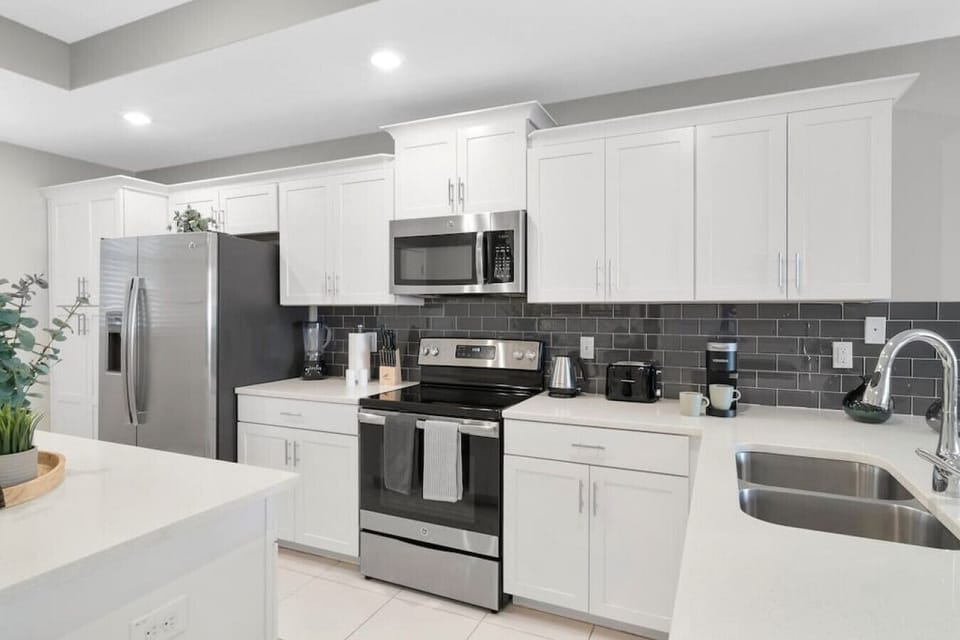 Fully Equipped Kitchen #Disney #Parks #kingdom #springs #StoreyLake #Apartment #Vacation #Rental #waterpark #Kissimmee #Orlando #universal #citywalk