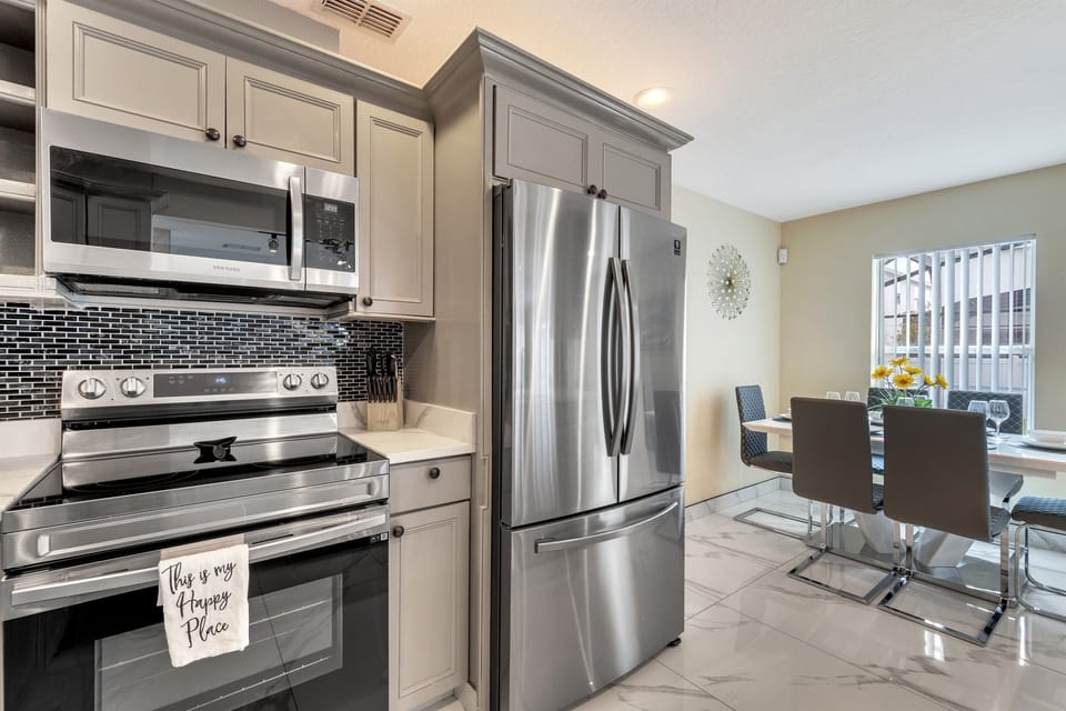 New Stove and Fridge