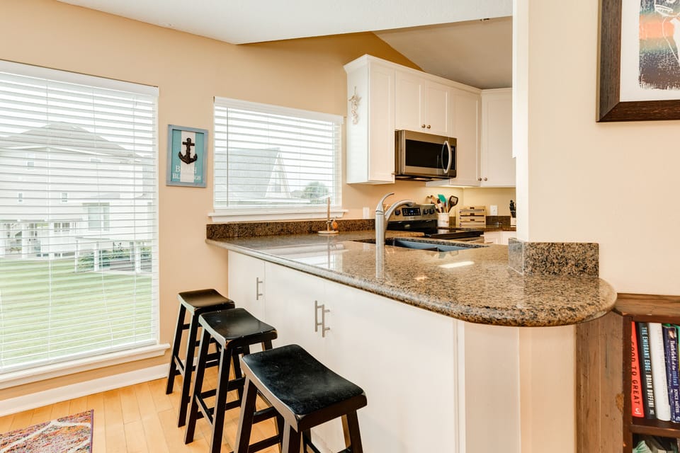 Grab a quick bite or watch the family cook at the breakfast bar