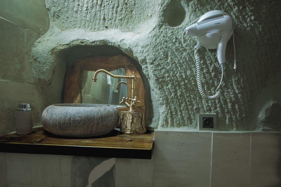 Comfort Double Room | Egyptian cotton sheets, premium bedding, down comforters, desk