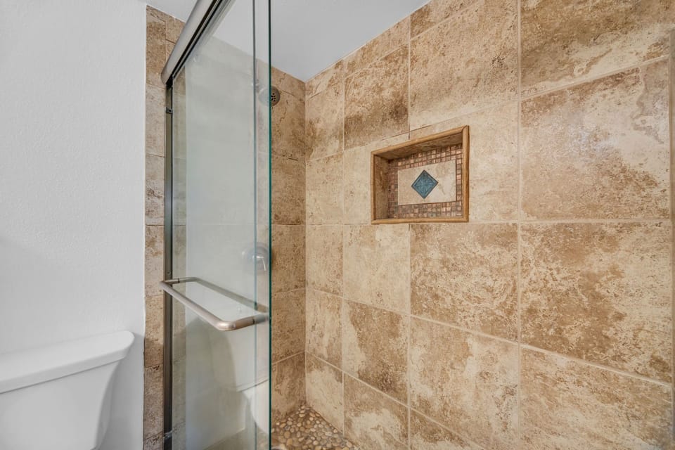 bedroom bathroom 2
