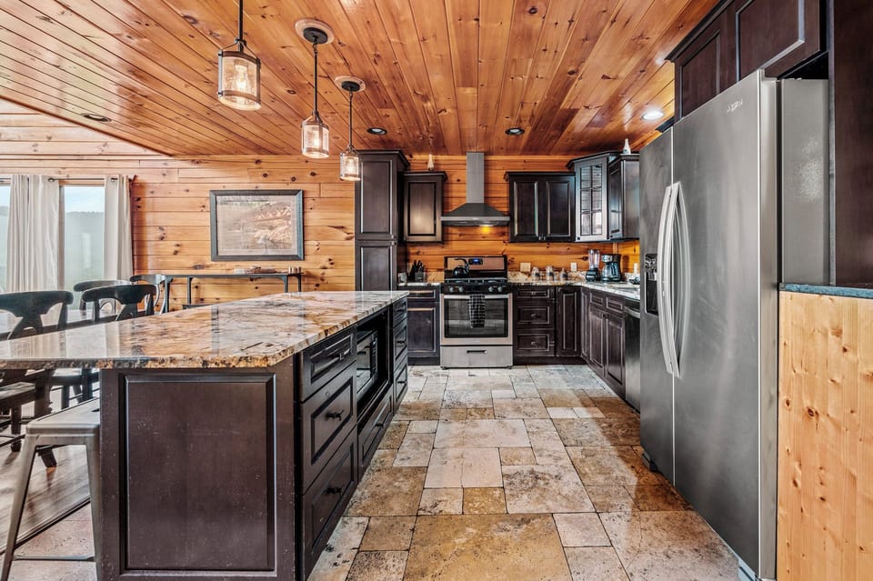 Create delicious memories in the fully stocked kitchen