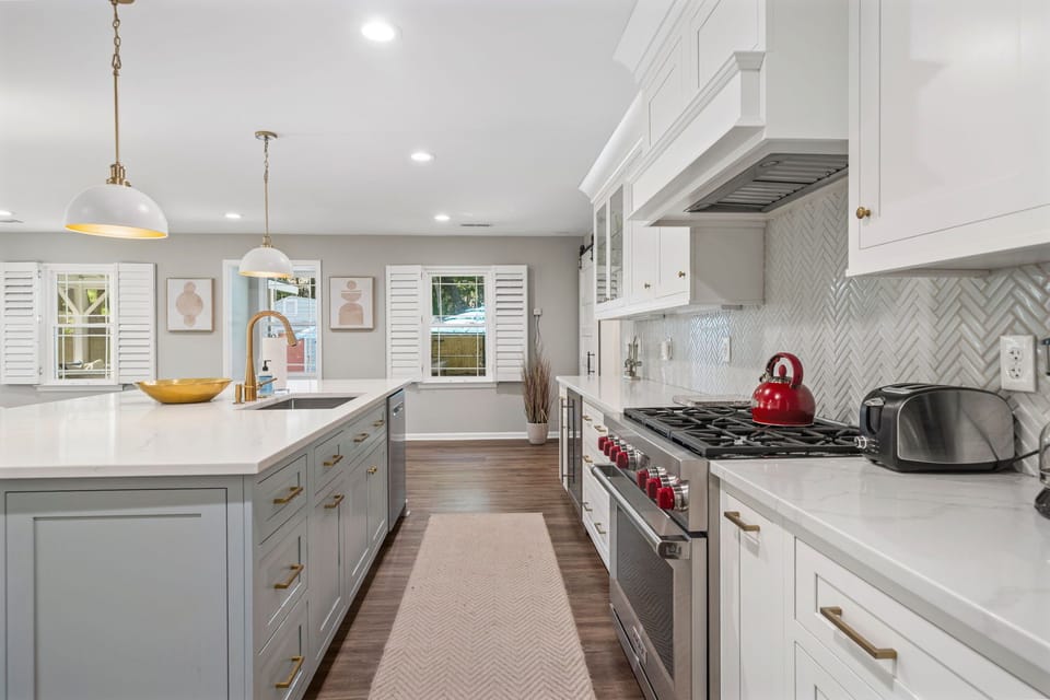 Chef's Kitchen With Wolf Range | IOP Escapes Beach Blessing | 3705 Hartnett Blvd, Isle of Palms, SC