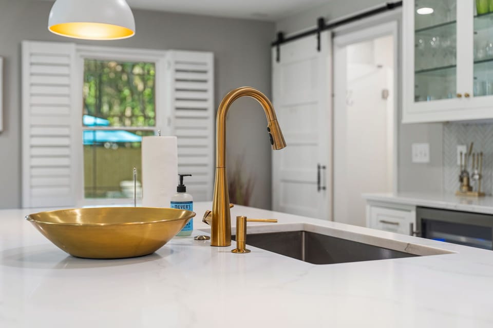 Kitchen Sink | IOP Escapes The Beach Blessing | 3705 Hartnett Blvd, Isle of Palms, SC