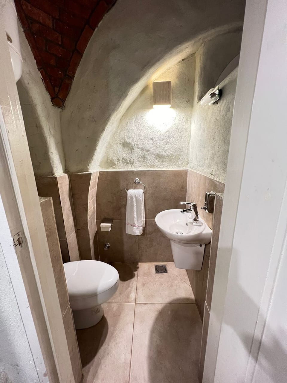 Comfort Chalet, 1 Bedroom, River View, Executive Level | Bathroom | Combined shower/tub, hair dryer, towels, soap