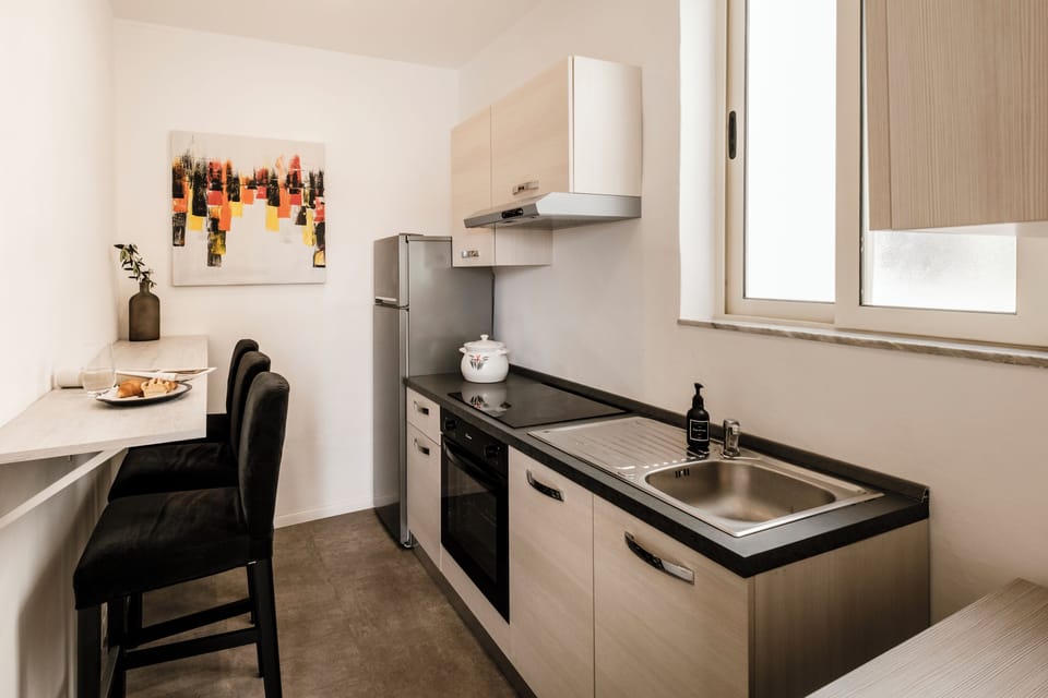 Deluxe Double Room | Shared kitchen facilities