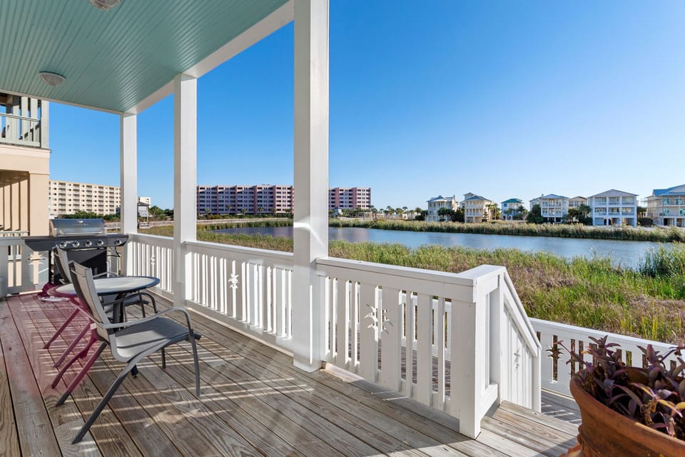22-Aqua-Easy-Main-Balcony