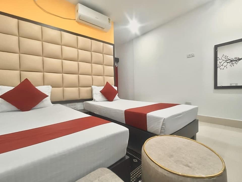 Corporate Twin Ac | Desk, laptop workspace, WiFi (free), individually furnished