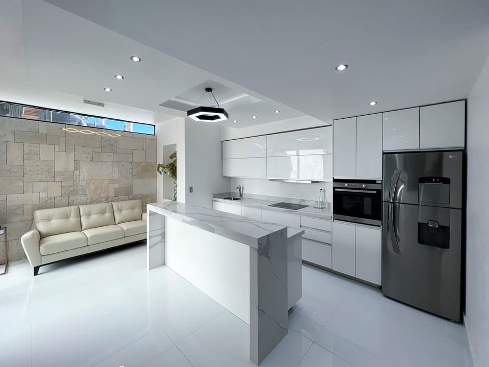 Deluxe Apartment, 1 Bedroom | Private kitchen | Coffee/tea maker