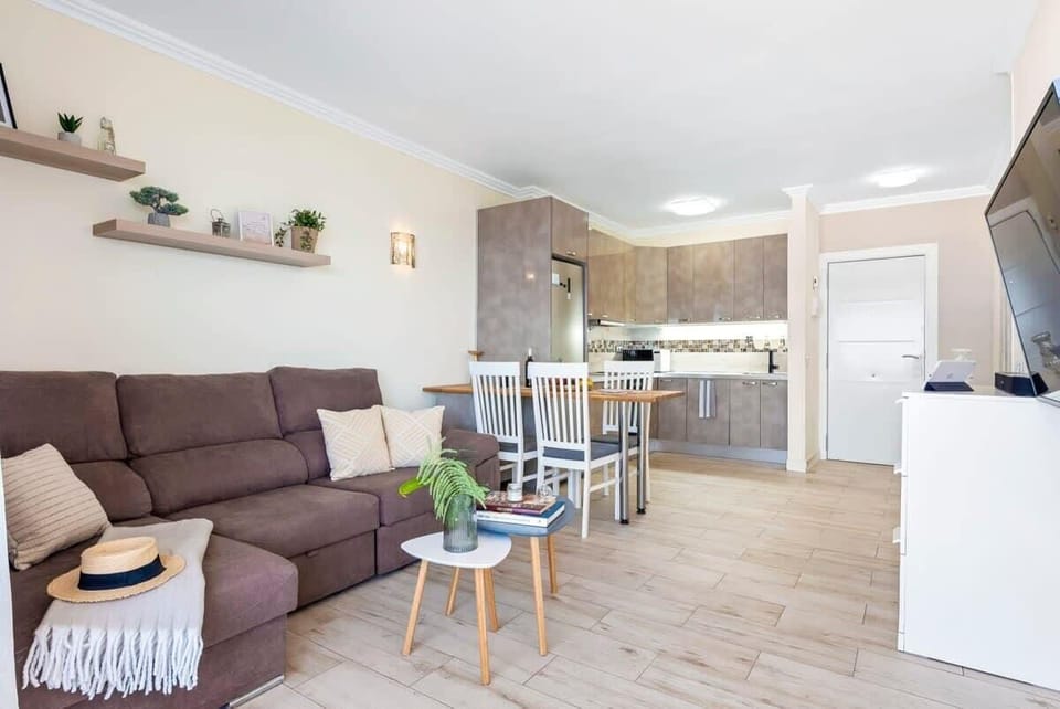Living Room with Sitting & Dining Areas, Fully-equipped Kitchen