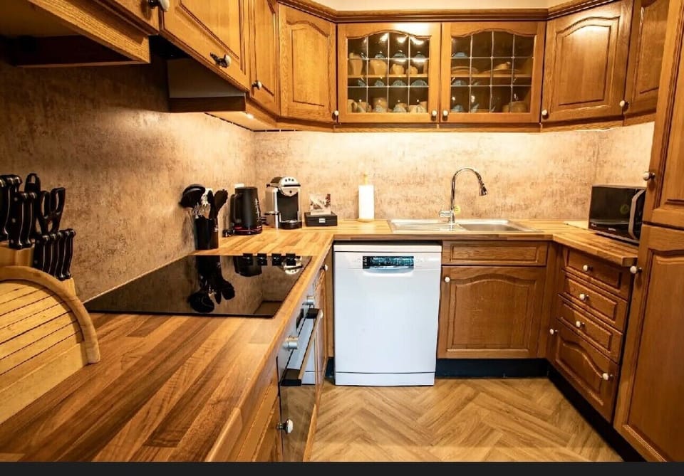 Kitchen Full