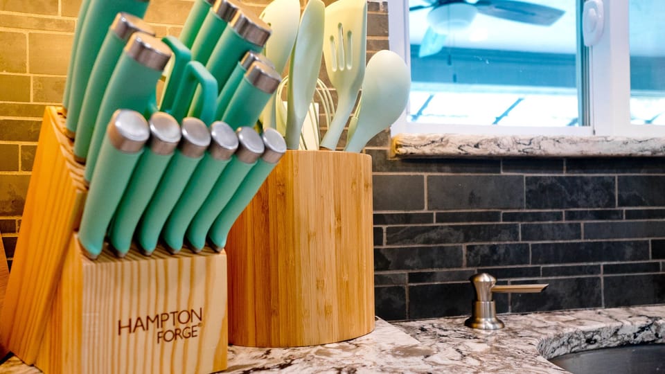 Discover the heart of your stay in our fully equipped kitchen.