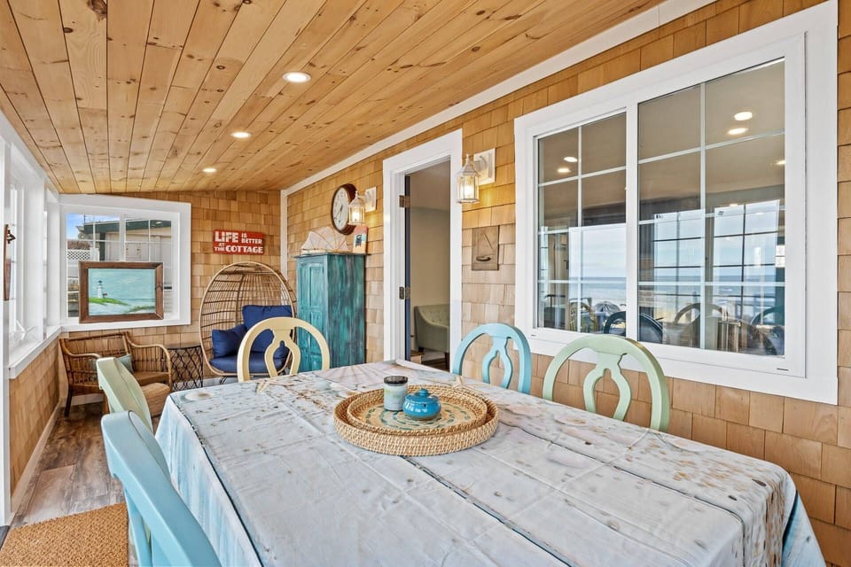 Enclosed Porch
