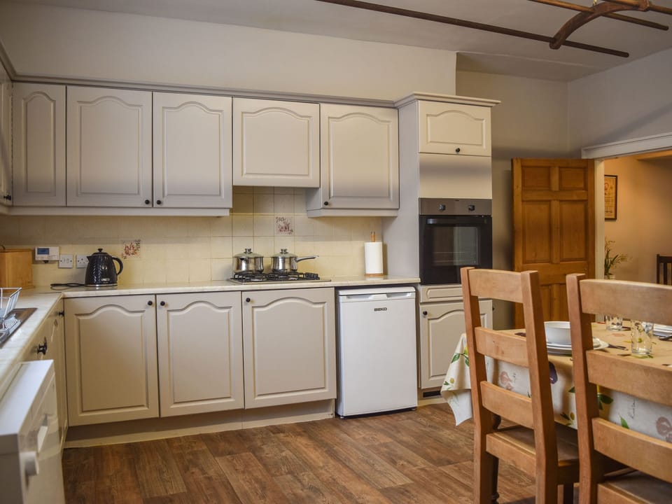 Cottage | Interior