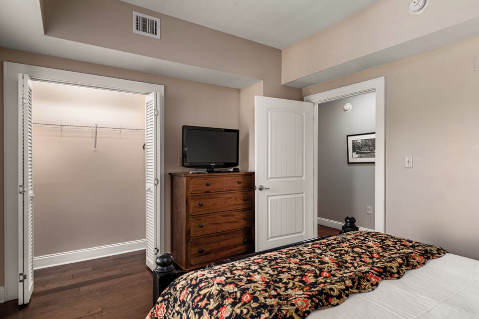 Guest Bedroom and Closet
