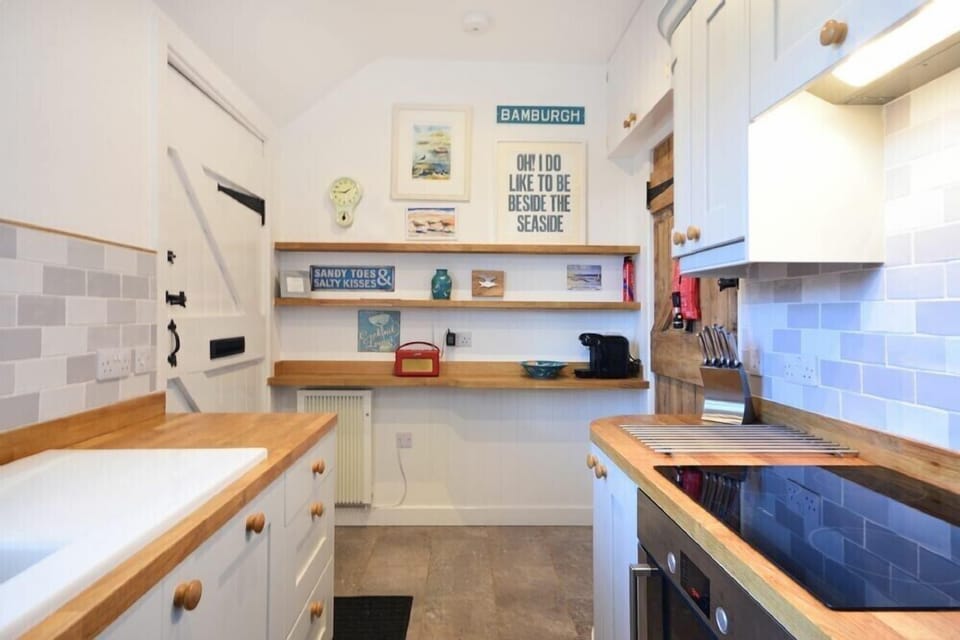 Fridge, dishwasher, cookware/dishes/utensils