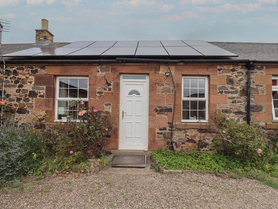 Cottage | Exterior detail