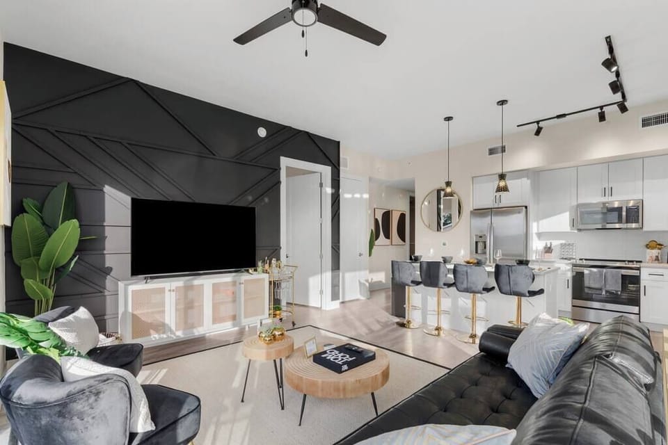 [Living Room]