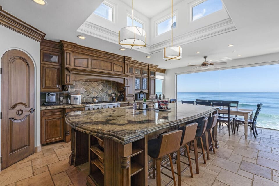 Kitchen. First floor