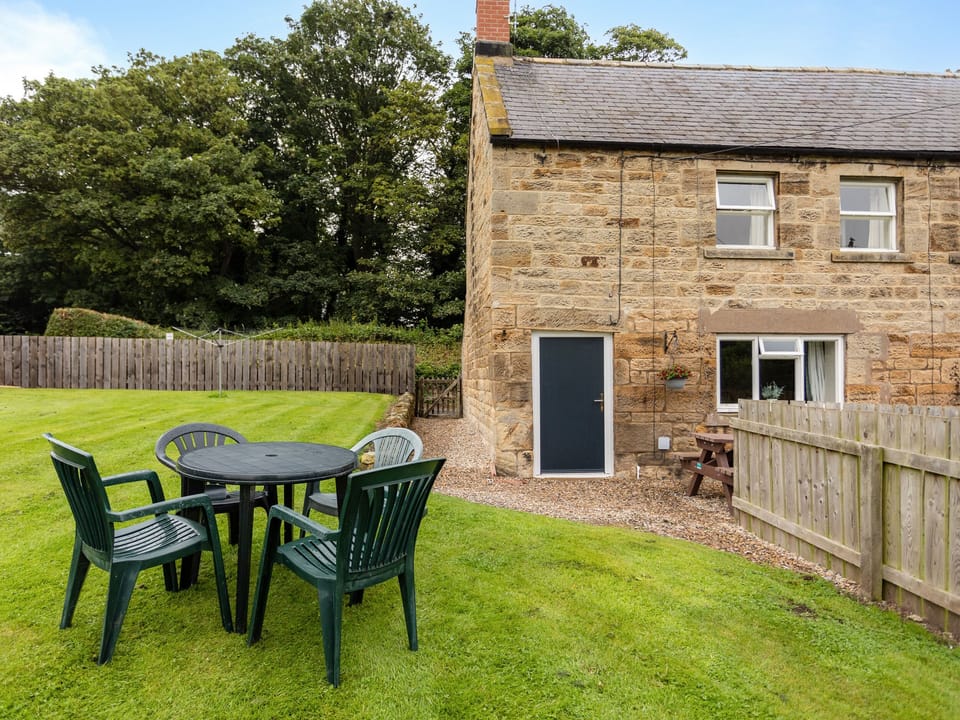 Cottage | Property grounds