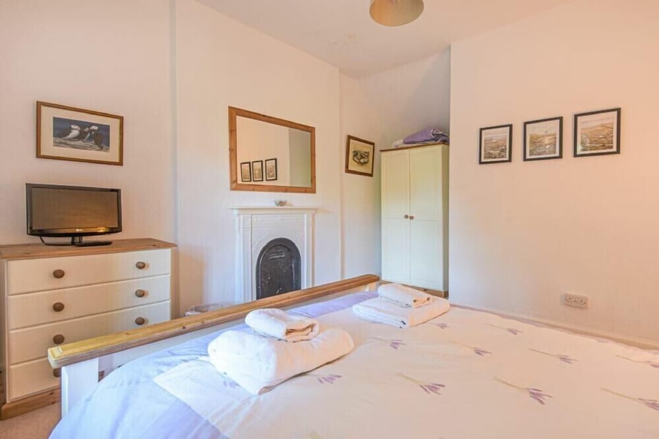 2 bedrooms, individually decorated, individually furnished, free WiFi