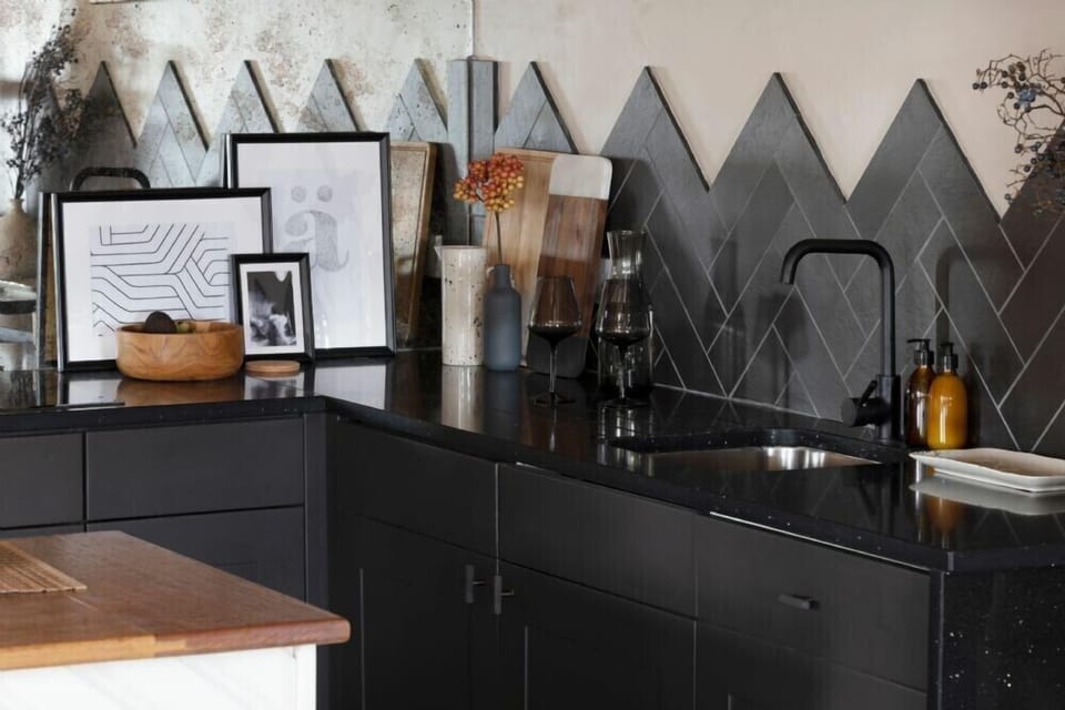 Fridge, dishwasher, cookware/dishes/utensils