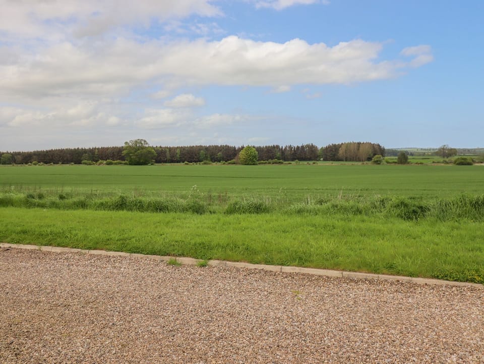 Cottage | Property grounds