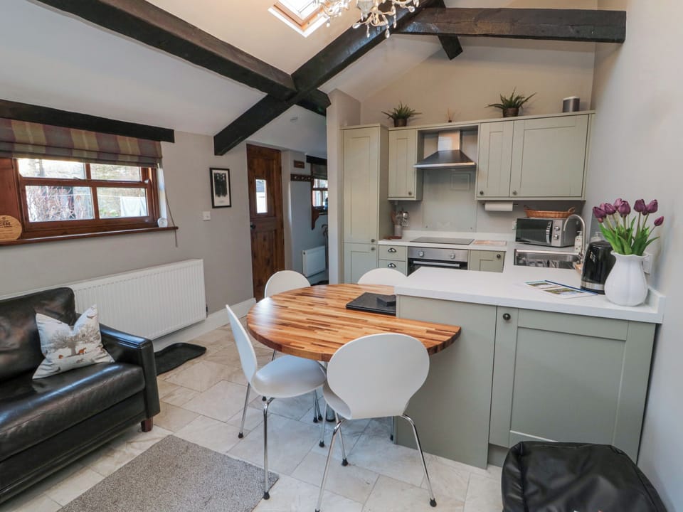 Cottage | Interior