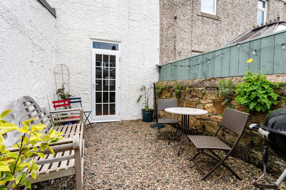 Cottage | Interior
