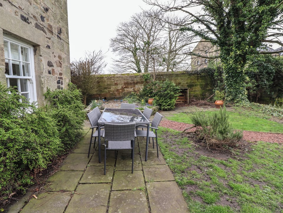 Cottage | Outdoor dining