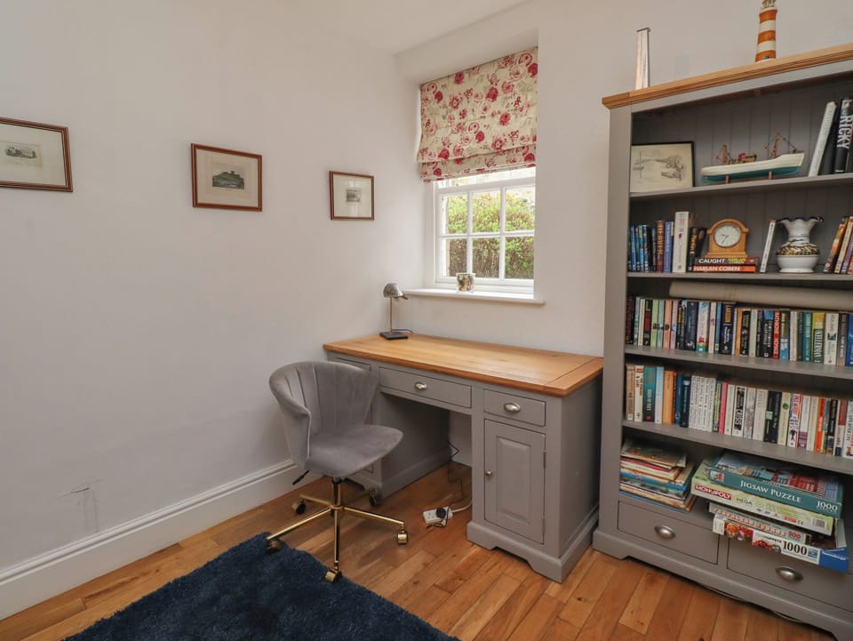 Cottage | Interior