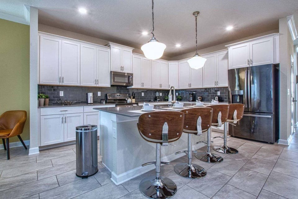 Whip up a quick snack or fantastic feast in the fully-equipped kitchen.