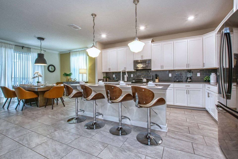 Whip up a quick snack or fantastic feast in the fully-equipped kitchen.