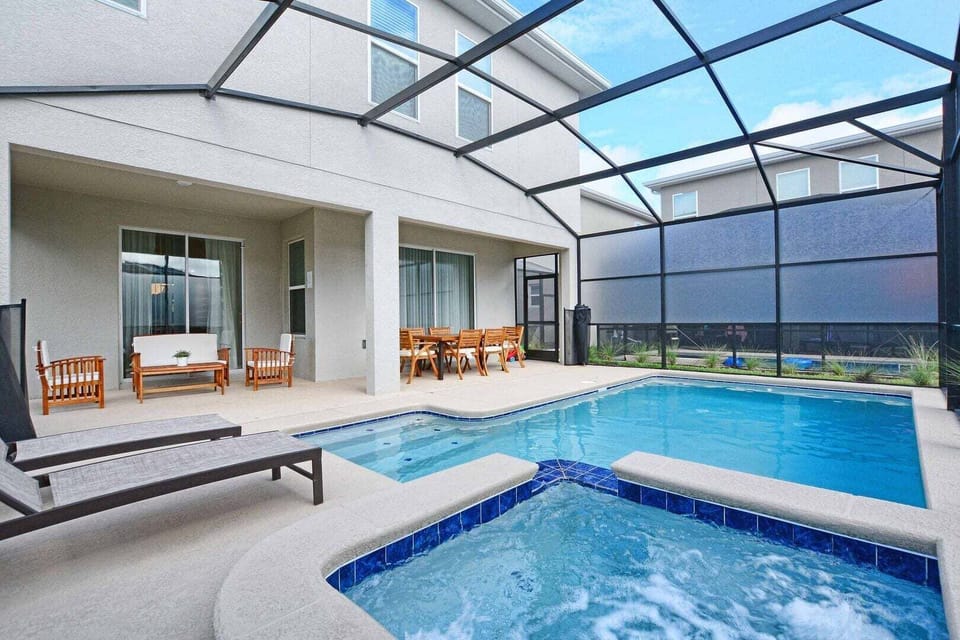 Taking the day off? Enjoy a sunny day at our private pool!