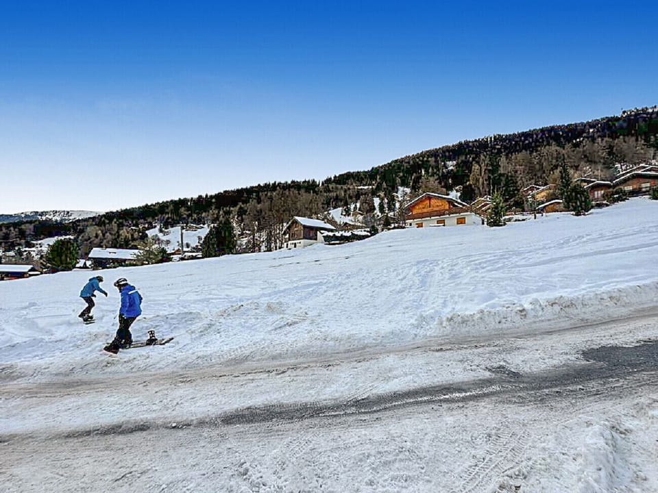 Snow and ski sports