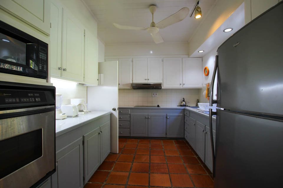 Great kitchen for the cooks in your group!