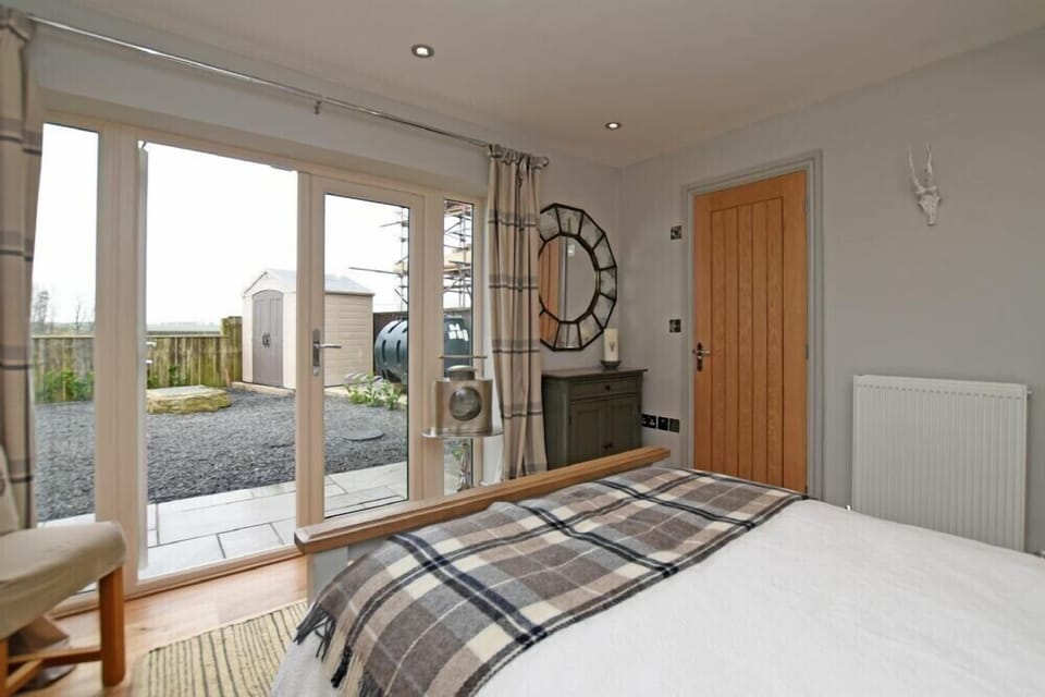 4 bedrooms, individually decorated, individually furnished, free WiFi