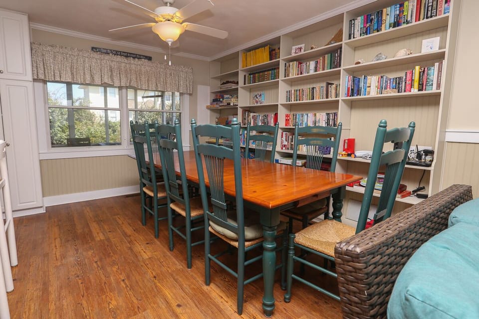 Dining 2 2023